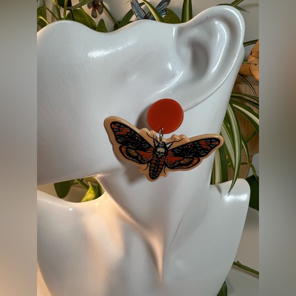 Orange Butterfly & Skull Dangle Earrings - Butterfly Goth Earrings -Emo Earrings - Picture 4 of 6